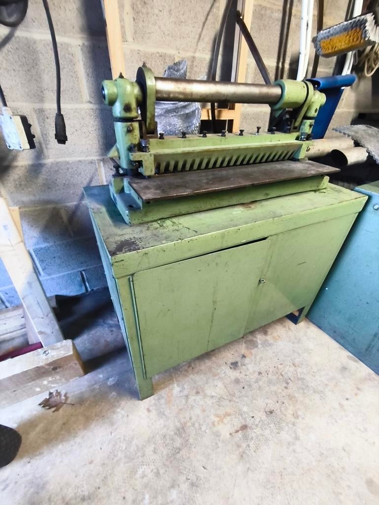 Cisaille à tôles 650x1,5mm, Enlèvement