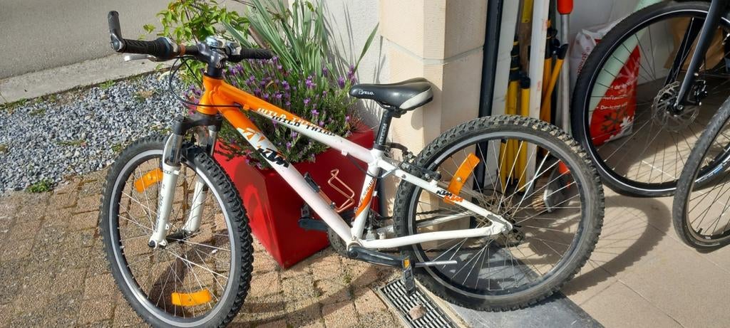 Mountainbike kids 22 inch, Fietsen en Brommers, Fietsen | Jongens, Ophalen, Zo goed als nieuw, 22 inch, Versnellingen