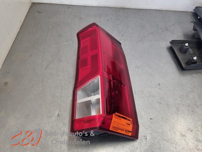 Feu arrière droit d'un Volkswagen Crafter, Autos : Pièces & Accessoires, Éclairage, Volkswagen, Utilisé, 3 mois de garantie, Enlèvement ou Envoi