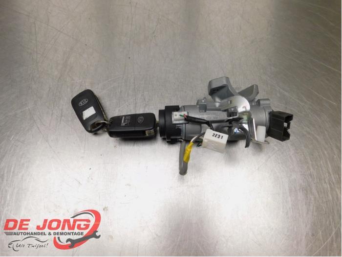 Serrure de contact + clé d'un Kia Picanto, Kia, -, 3 mois de garantie, Utilisé