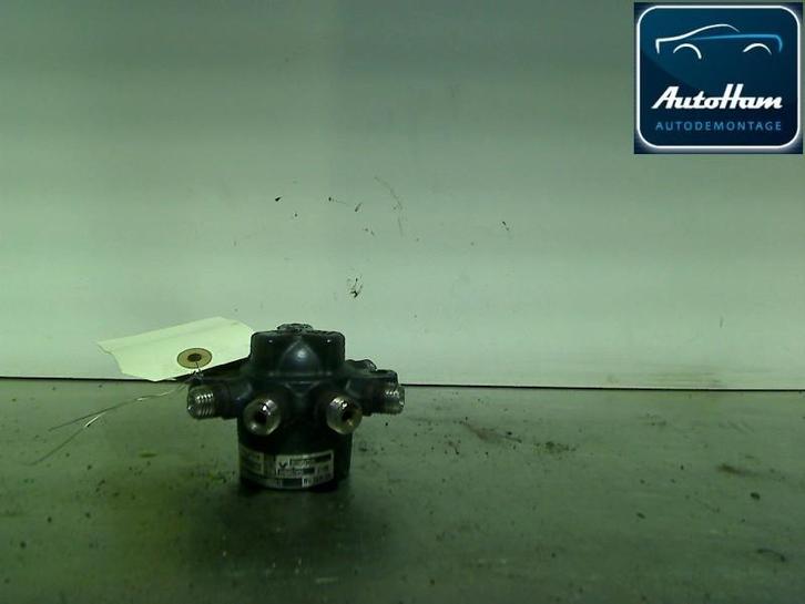 INJECTIEGALERIJ Renault Megane II (BM / CM), Auto-onderdelen, Brandstofsystemen, Renault, Gebruikt
