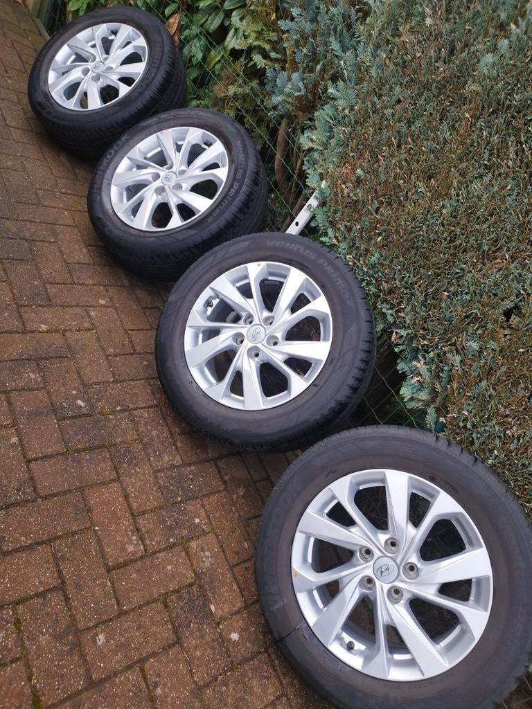 Pneus d'été d'origine Hyundai Tucson Hankook 225/60/R17, Autos : Pièces & Accessoires, Pneus et Jantes, Véhicule de tourisme, Pneus été