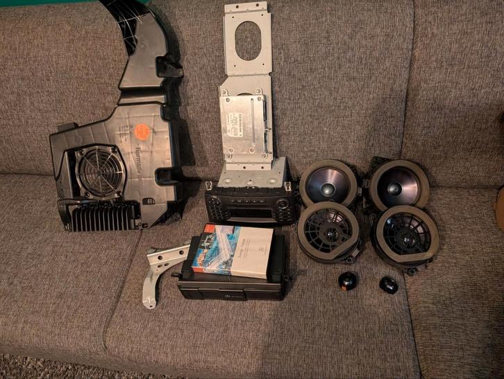 TE KOOP: HARMAN KARDON 7.1 auto-radio systeem, Informatique & Logiciels, Processeurs, Enlèvement ou Envoi