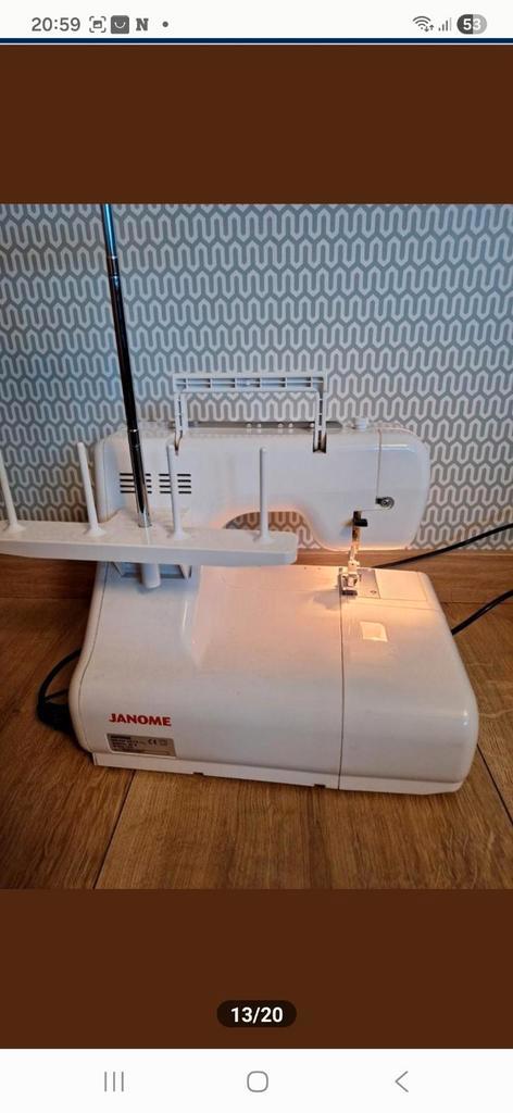 Janome CoverPro 1000CP, Hobby en Vrije tijd, Naaimachines en Toebehoren, Naaimachine, Janome, Ophalen
