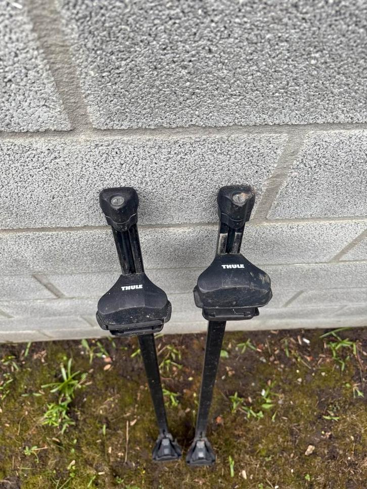 Barres de toit à vendre Thule, Autos : Divers, Porte-bagages, Comme neuf, Enlèvement ou Envoi
