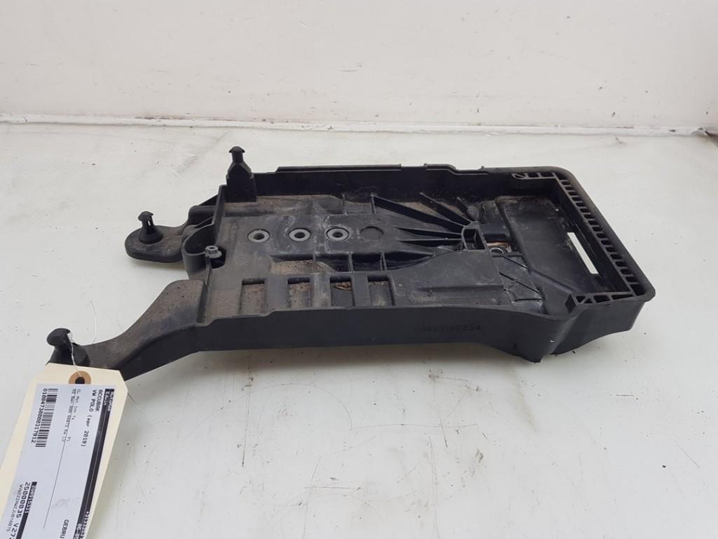 BAC A BATTERIE Volkswagen Polo VI (AW1) (|2Q0915331|), Utilisé, Volkswagen