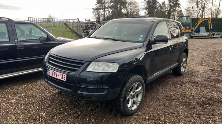 Volkswagen touareg 2.5tdi lichtevracht, Autos, Volkswagen, Particulier, Touareg, Diesel, Automatique, Noir, Cuir, Quatre roues motrices / 4X4