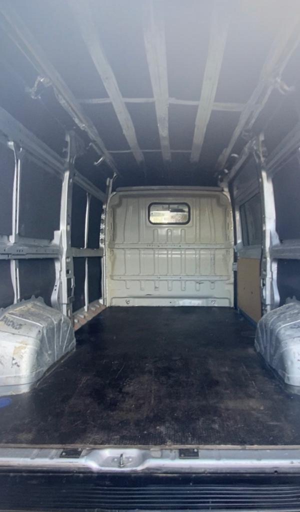 Tussenschot Peugeot Boxer, Ophalen