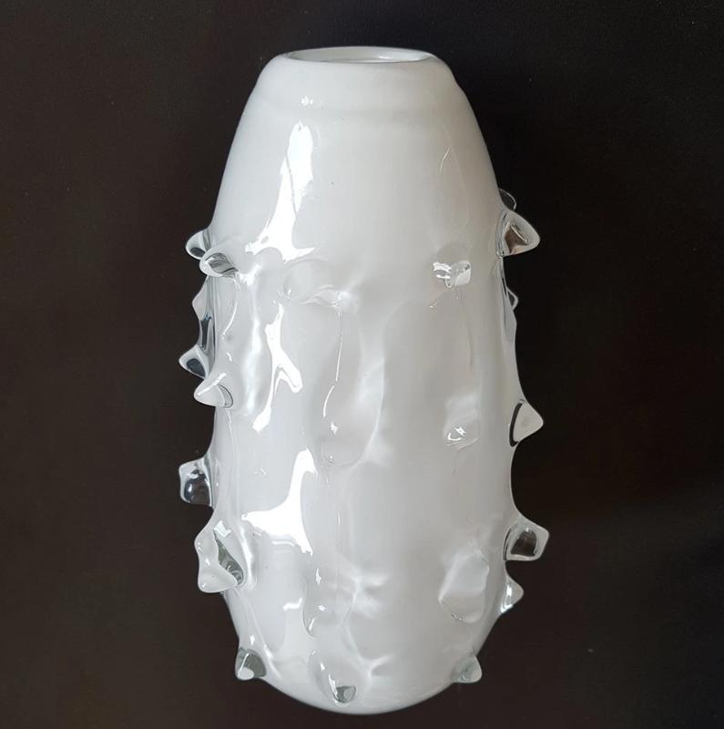 Italiaanse Rostrato handgeblazen glazen vaas, Enlèvement ou Envoi