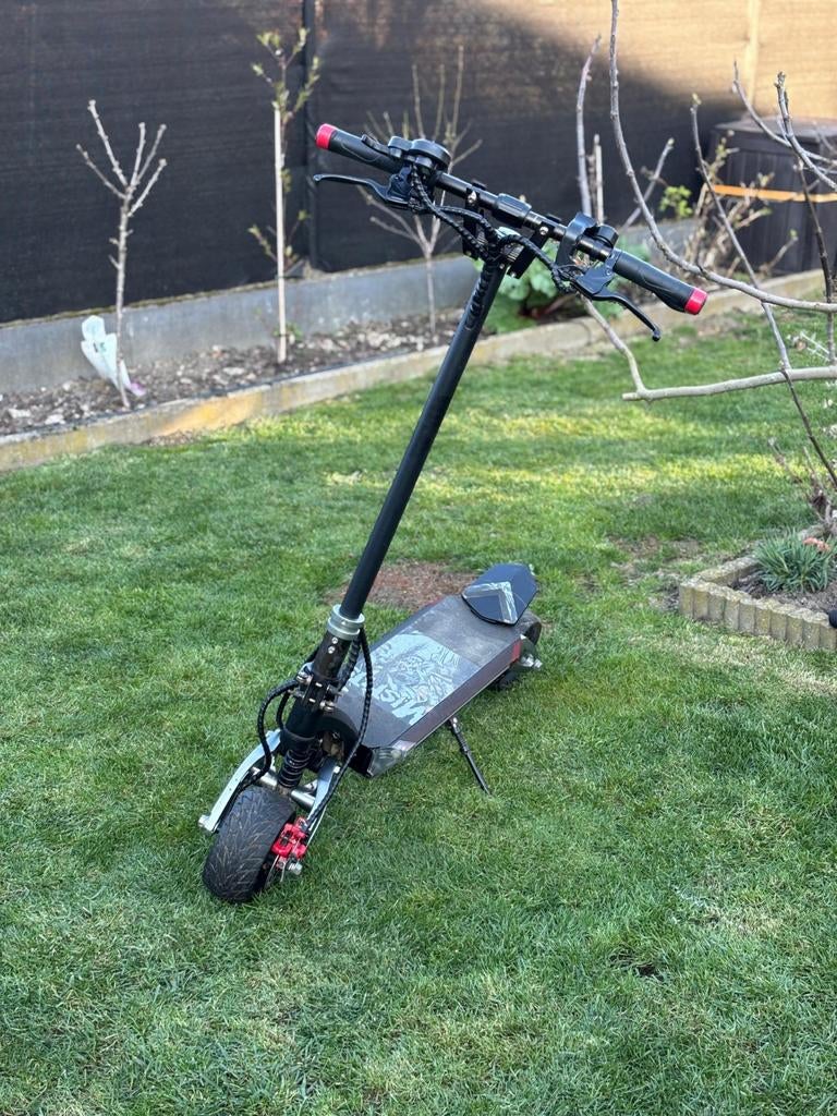 Trotinette zero 8x, Vélos & Vélomoteurs, Trottinettes, Enlèvement