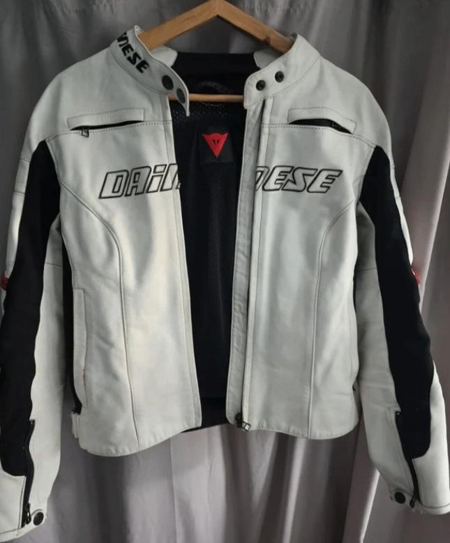 Veste moto Dainese cuir blanc/noir - Taille 46, DAINESE, Femmes, Seconde main, Enlèvement ou Envoi