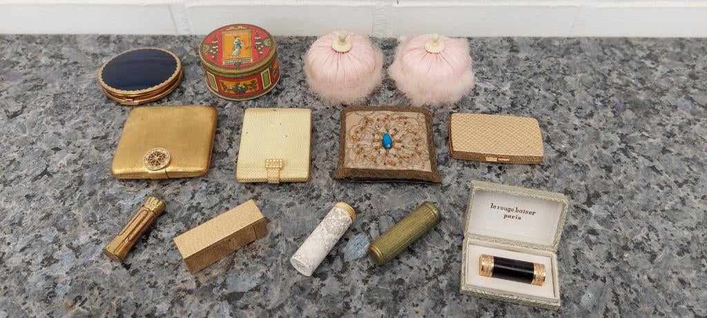 Lot poederdozen en lipstick, Ophalen of Verzenden