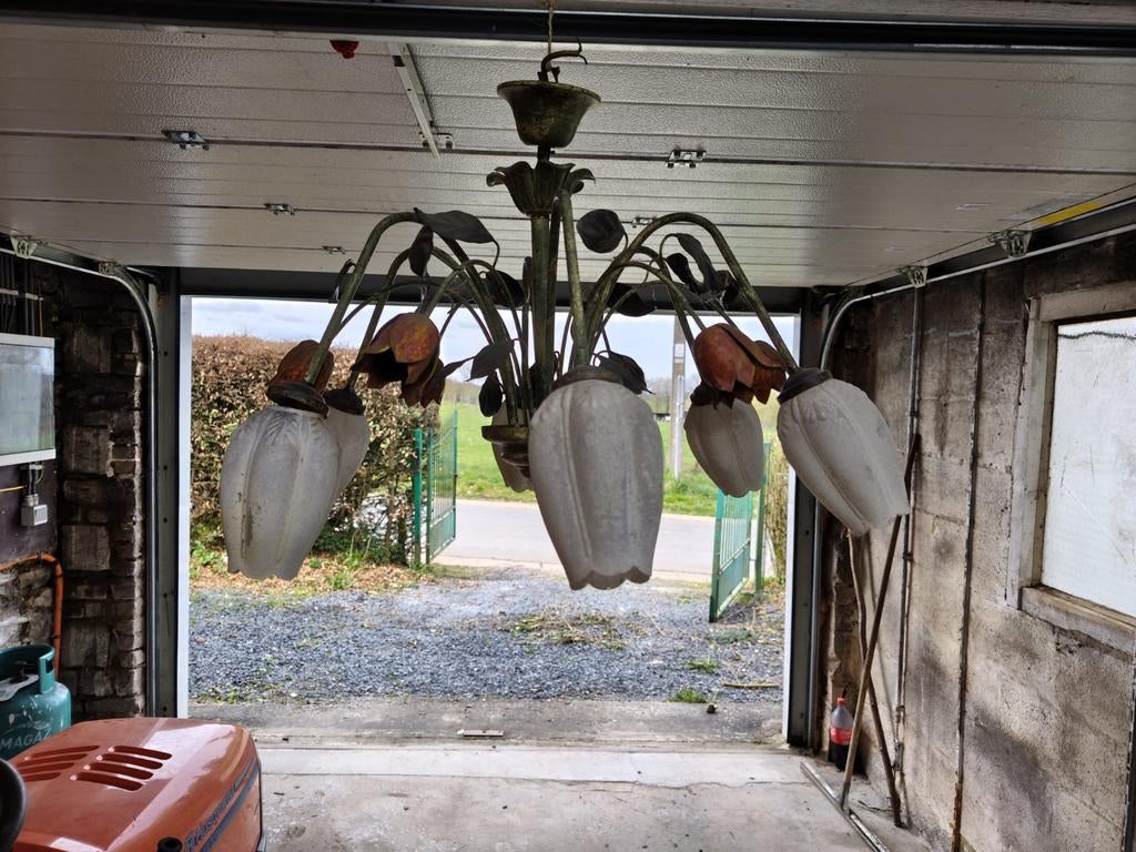 Luminair, Enlèvement