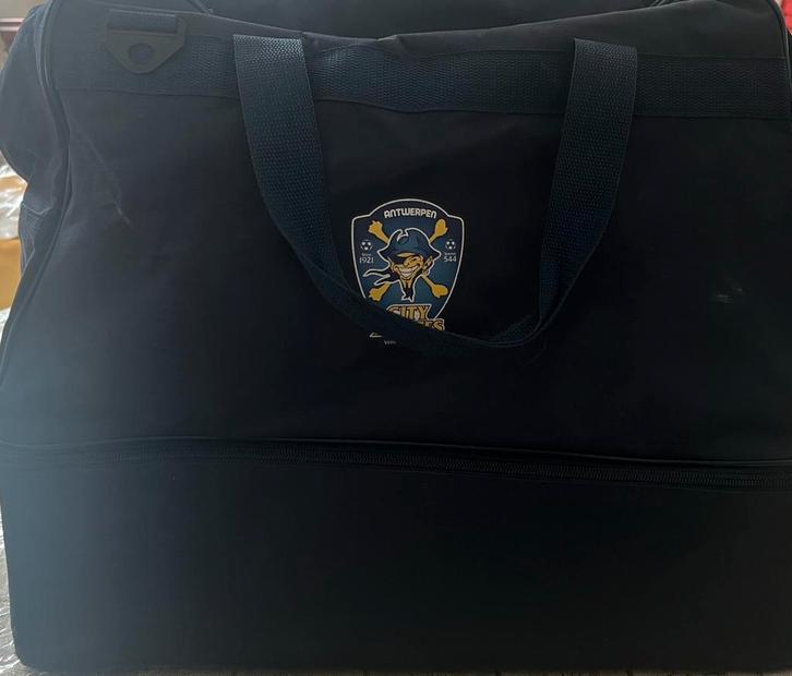 Joma sporttas city pirates, Handtassen en Accessoires, Tassen | Sporttassen, Ophalen