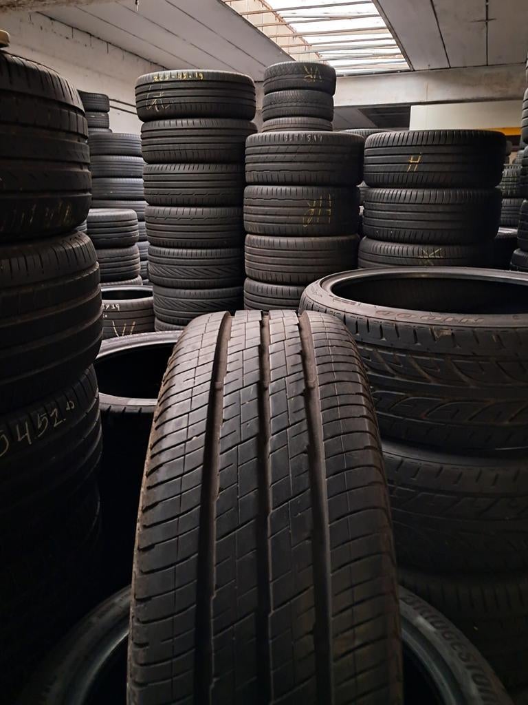 21565r16C 215 65 r16C 215/65/16C Continental avec montage, Autos : Pièces & Accessoires, Enlèvement ou Envoi