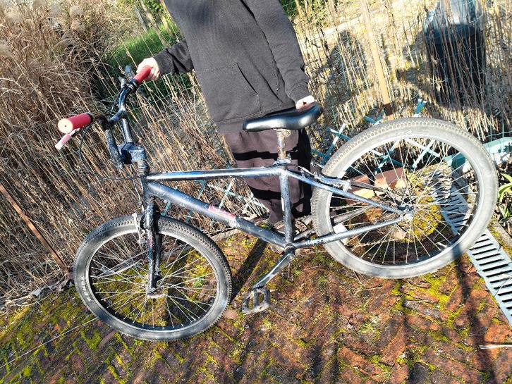 BMX van BCB 24 inch, Fietsen en Brommers, Fietsen | Crossfietsen en BMX, Gebruikt, 20 tot 24 inch, Ophalen