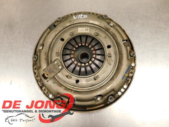 Volant d'inertie masse double d'un Mercedes Vito, Autos : Pièces & Accessoires, Moteurs & Accessoires, Mercedes-Benz, Utilisé