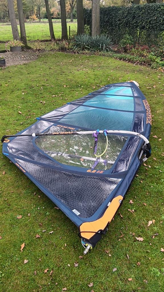 Neilpryde Atlas Pro 6.2, Watersport en Boten, Windsurfen, Ophalen, Zeil, 5 tot 7 m², Gebruikt