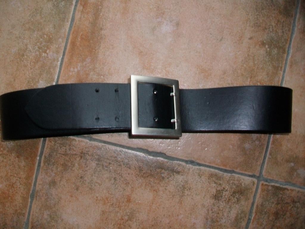 Brede zwarte riem, 95 cm, in goede staat, Kleding | Dames, Riemen en Ceinturen, 5 cm of meer, Zwart, 90 tot 100 cm, Tailleriem