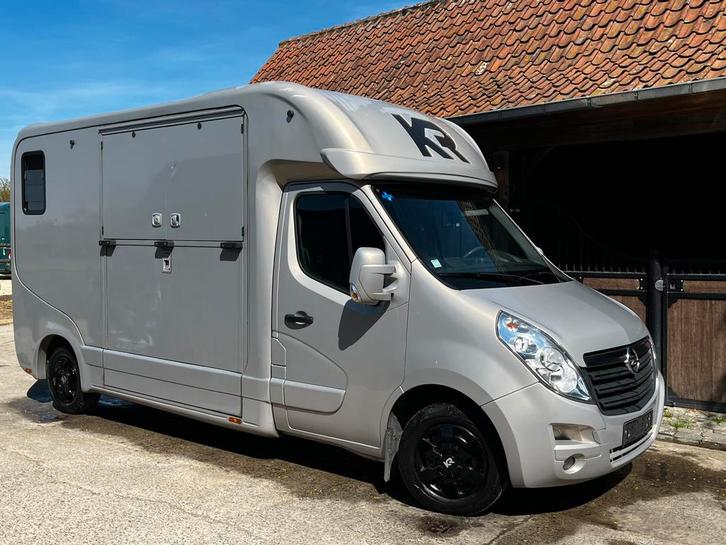 Mooie Krismar 58000km!!! Paarden camionnette, Dieren en Toebehoren, Paarden en Pony's | Trailers en Aanhangwagens, Ophalen