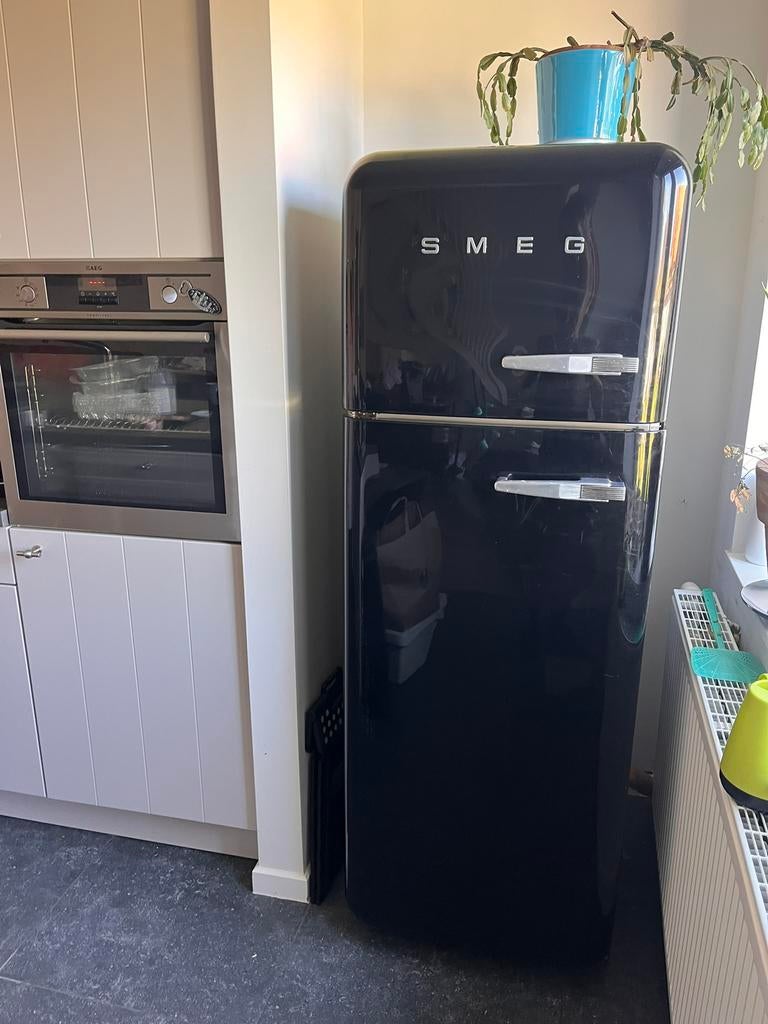 Réfrigérateur rétro SMEG FAB30 (charnière gauche) — Z, Enlèvement, Comme neuf, Avec compartiment congélateur