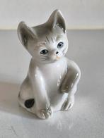 Klein porseleinen beeldje, zittende kat, Ophalen of Verzenden