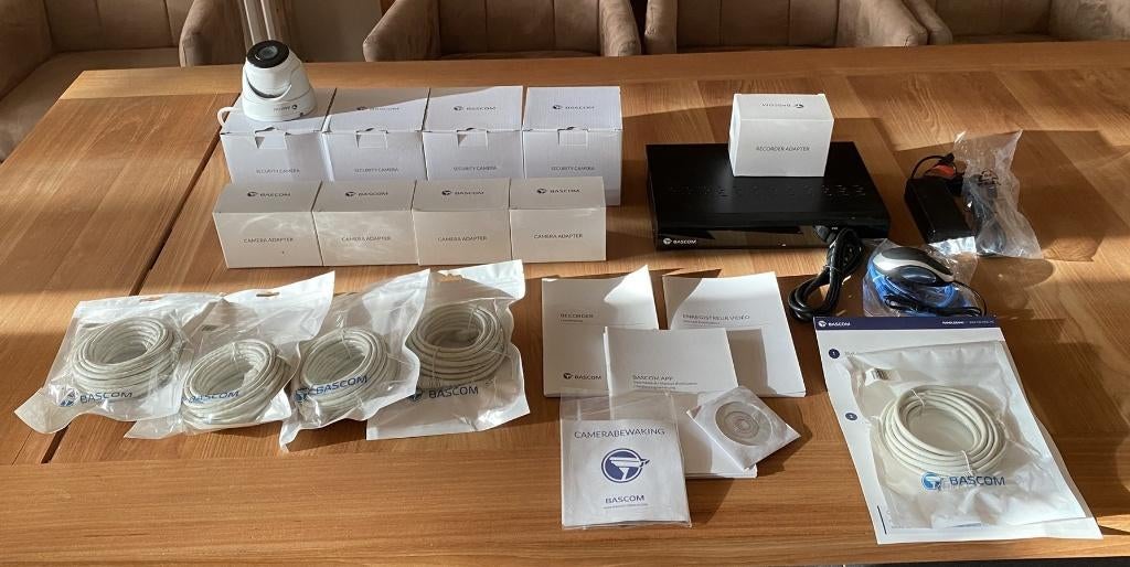 Set vidéosurveillance Bascom—4 caméras+enregistreur+access, Enlèvement ou Envoi, Neuf, Caméra extérieure