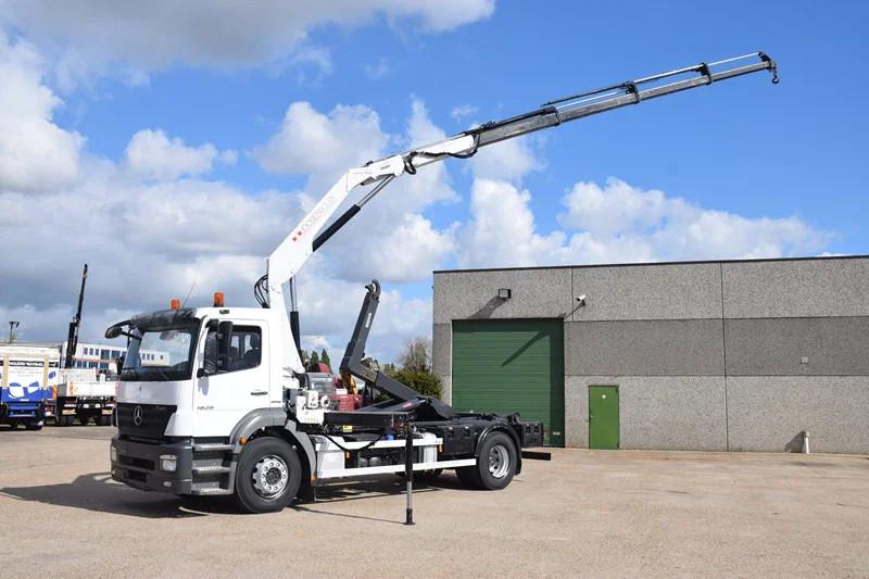 Mercedes-Benz Axor 1829 +Effercrane 110/4s (bj 2008), Auto's, Vrachtwagens, Euro 5, Achterwielaandrijving, Wit, Mercedes-Benz
