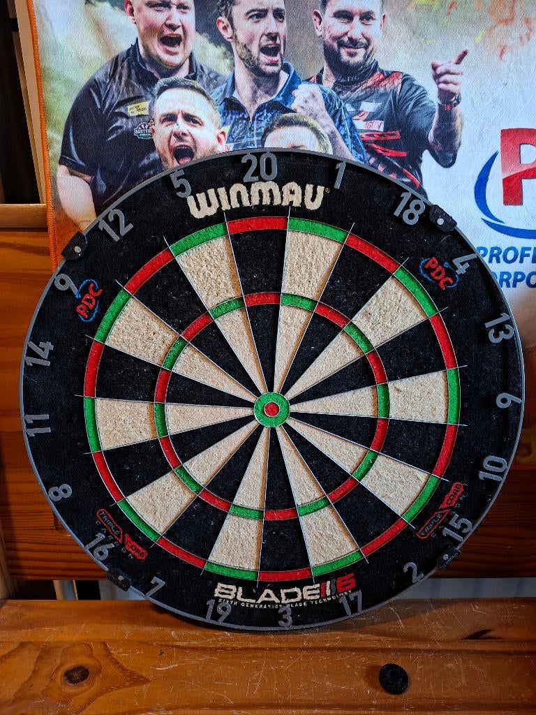 Gebruikte dartsborden te koop Nodor Supamatch Winmau Blade 6, Ophalen, Gebruikt, Dartbord