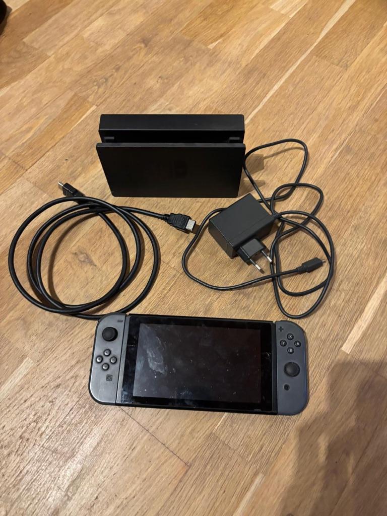 nintendo switch 1 and zwart, Gebruikt, Ophalen of Verzenden, Met harde schijf, Switch Original