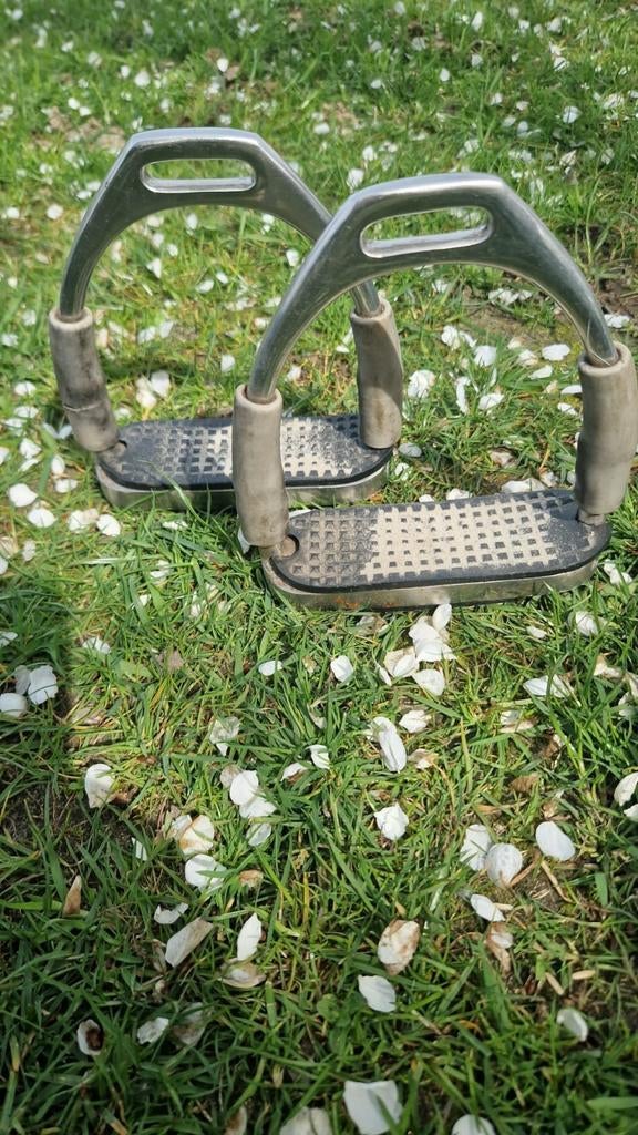 Stijgbeugels, Ophalen