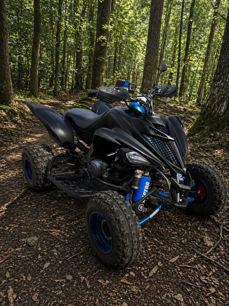 700 raptor, 4 cylindres