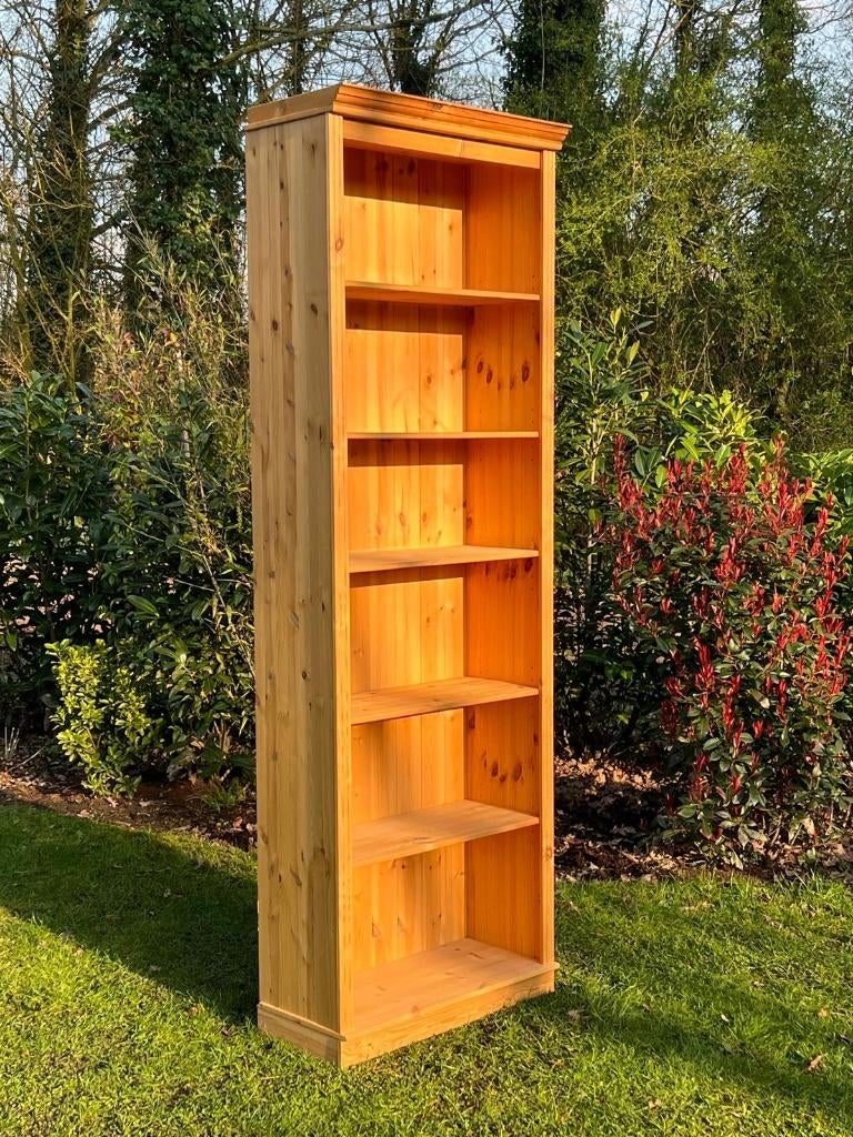 Hoge grenen boekenkast 223cm hoog Notio Living design, Huis en Inrichting, Ophalen, Met plank(en), 200 cm of meer, Scandinavisch
