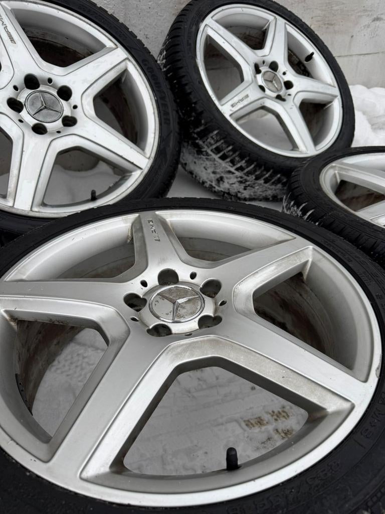 Jantes 18 pouces d'origine /AMG (classe C/CLA/A/B/V)

225/40, Autos : Pièces & Accessoires, Pneus & Jantes, Enlèvement, Jante(s)