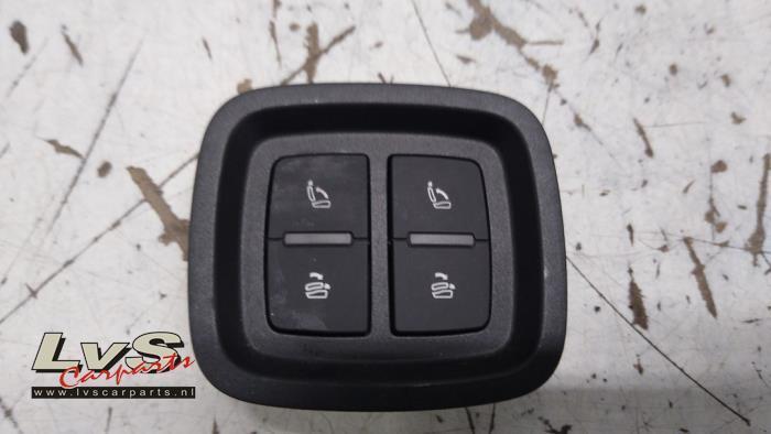 Commutateur réglage siège d'un Audi Q7, Autos : Pièces & Accessoires, Habitacle & Garnissage, Audi, Utilisé, 3 mois de garantie