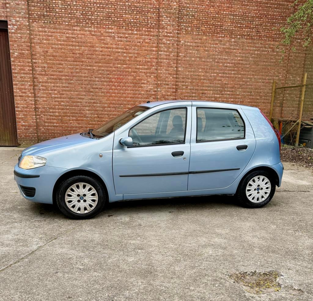Fiat Punto 1.2 Benzine - AIRCO - GEKEURD VOOR VERKOOP!, Auto's, Stof, Zwart, Blauw, Handgeschakeld