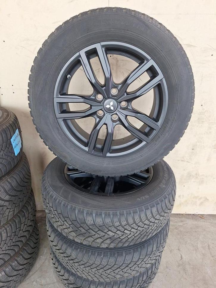 Mitsubishi Outlander Winterset 17 Inch, Auto-onderdelen, Banden en Velgen, Banden en Velgen, Winterbanden, 17 inch, 215 mm, Personenwagen