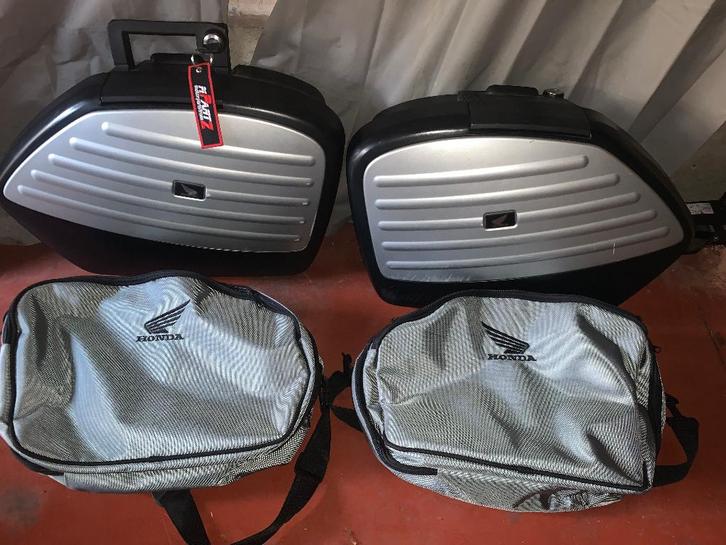 Valise Honda, Varadero, Motos, Pièces | Honda, Utilisé, Enlèvement