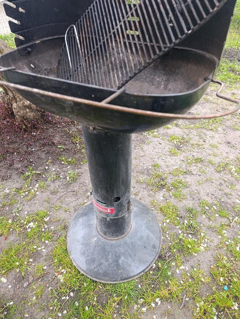 Barbecue, Jardin & Terrasse, Enlèvement, Utilisé, Avec accessoires