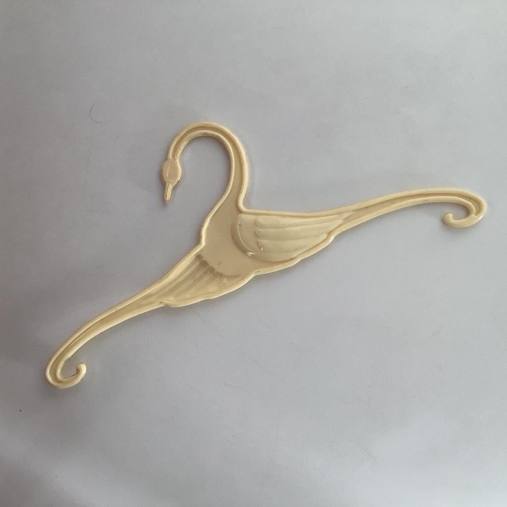 porte-manteau vintage rare pour enfants en celluloïd cygne, Antiquités & Art, Enlèvement ou Envoi
