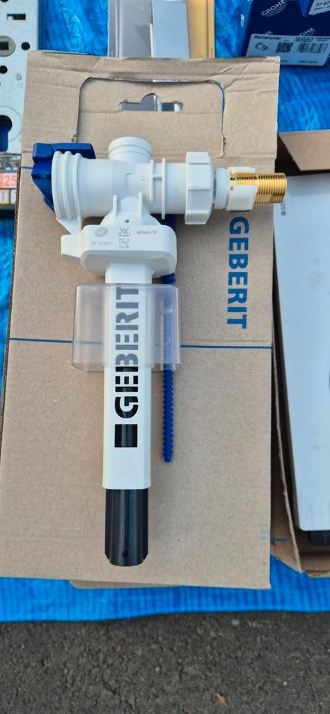 2 robinets flotteurs wc GEBERIT, Doe-het-zelf en Bouw, Sanitair, Nieuw, Ophalen