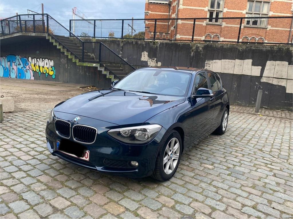 bmw 118d , automaat 8 versnellingen , 155.000km, Autos, 100 kW, Euro 5, Achat, Carnet d'entretien
