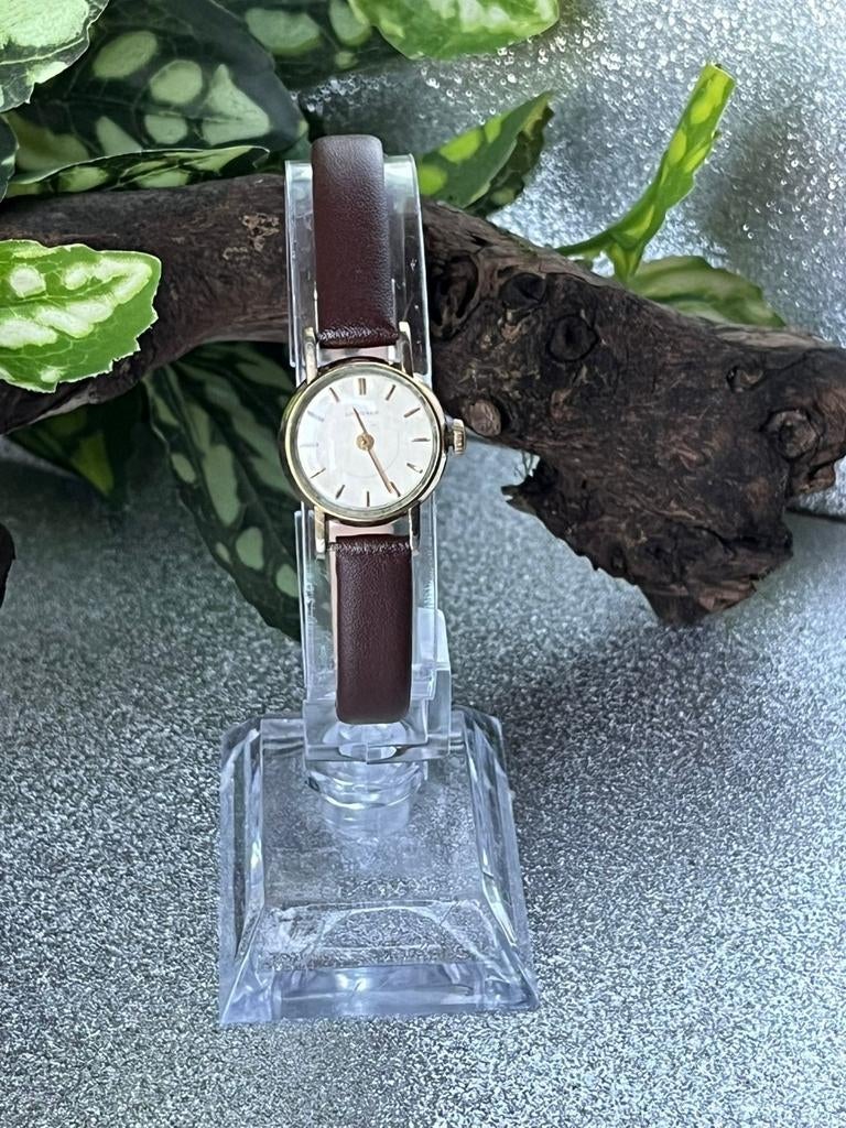 Montre vintage Longines des années 60 — Mécanique — révisée, Montre-bracelet, Autres marques, Enlèvement ou Envoi, Cuir