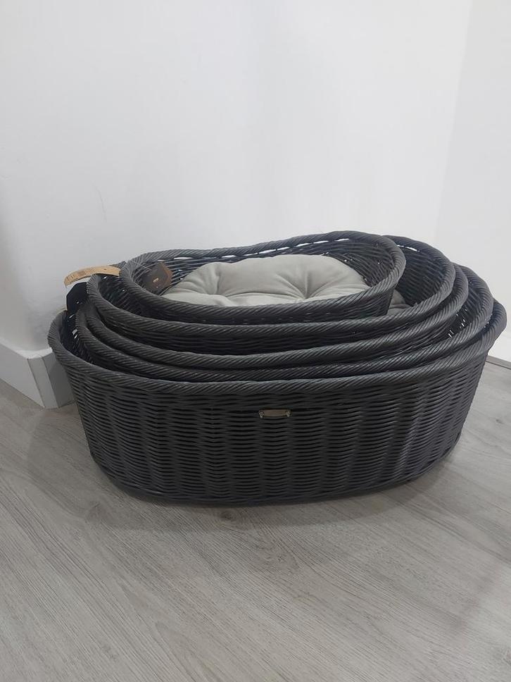 D&D manden set voor honden en katten., Dieren en Toebehoren, Hondenmanden, Ophalen