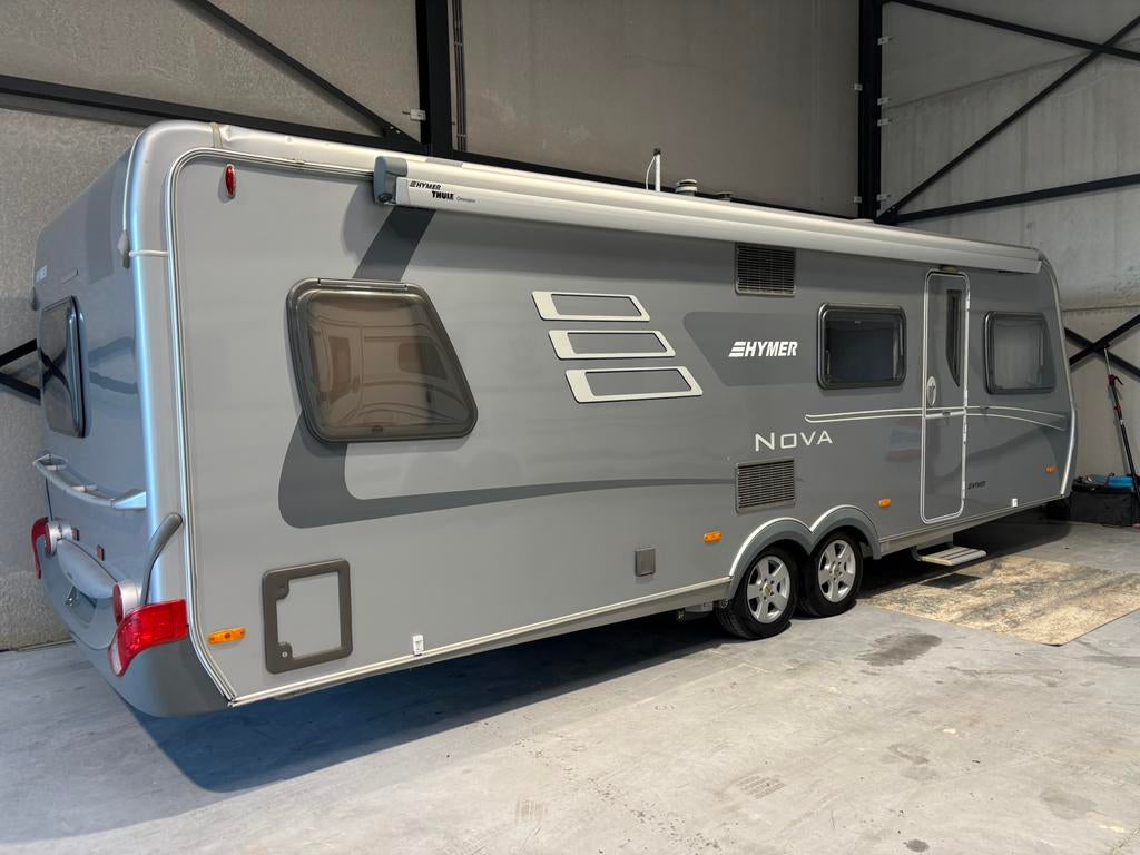 Caravane 4 saisons Hymer Nova S. 690, Caravanes & Camping, Caravanes, Particulier, Hymer, Airco, Enlèvement