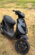 Ik zoek een piaggio zip a klasse, Vélos & Vélomoteurs, Enlèvement, Comme neuf