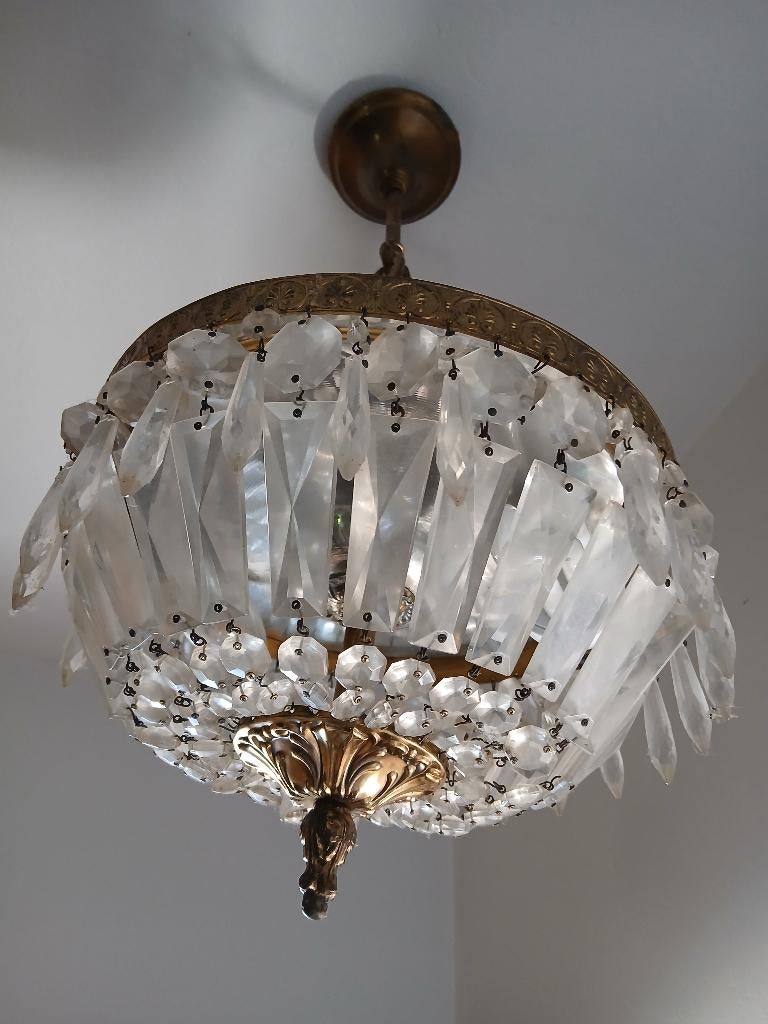 mandkroonluchter, Ophalen