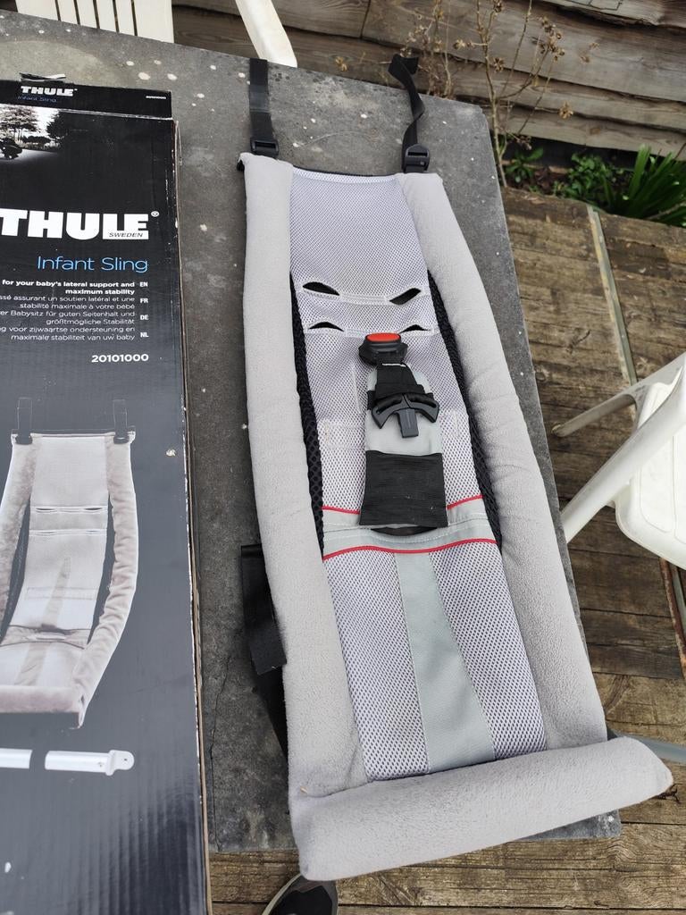 Thule infant sling, Enlèvement