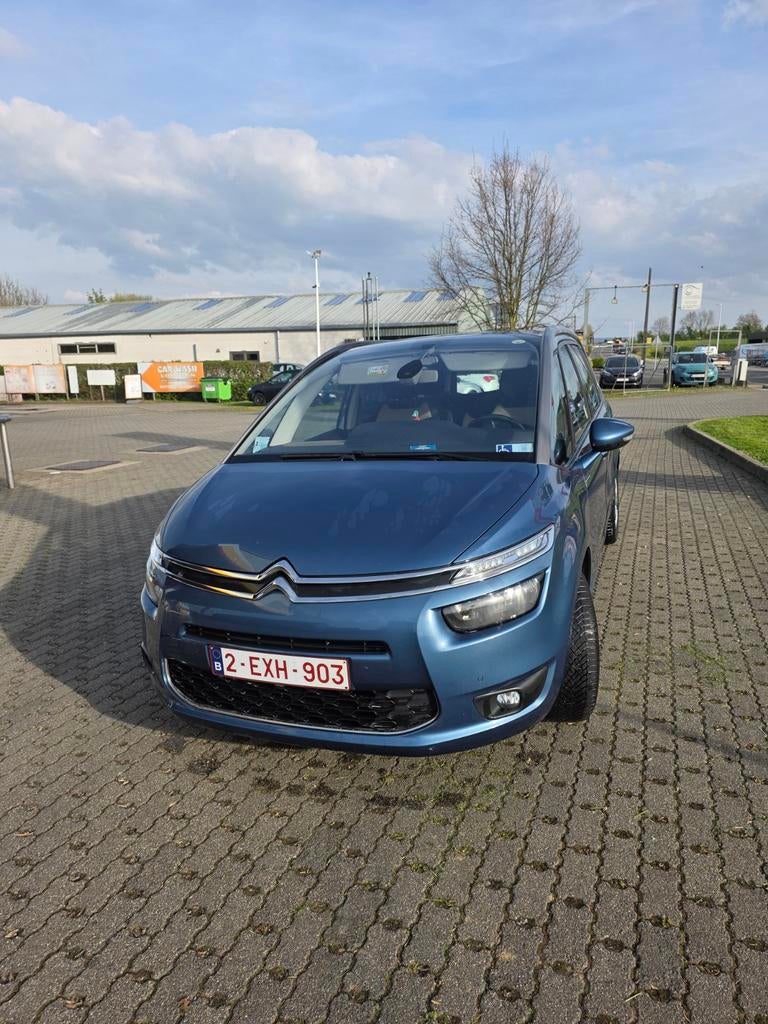 Bonjour a vendre Citroën c4 grand Picasso 7place euro5B, Autos, Euro 5, Achat, Adapté aux personnes handicapées, 7 places