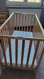 lit pliant en bois vernis, Enlèvement, Comme neuf, Lit